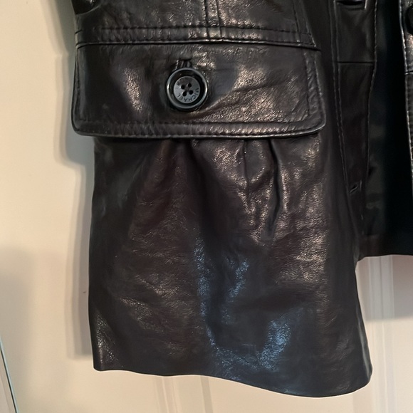 Michael Kors leather jacket. Size M , fits US6-8 - Picture 2 of 11